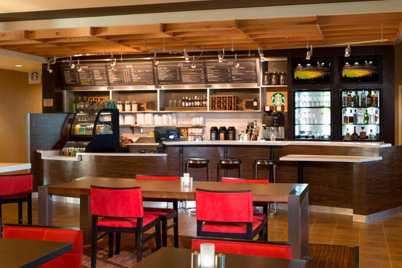 Courtyard By Marriott Dallas Midlothian At Midlothian Conference Center Bagian luar foto
