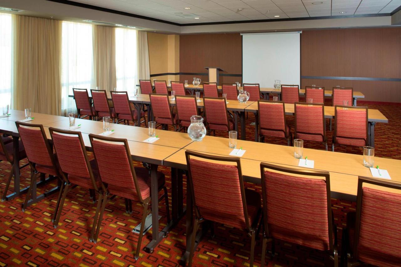 Courtyard By Marriott Dallas Midlothian At Midlothian Conference Center Bagian luar foto