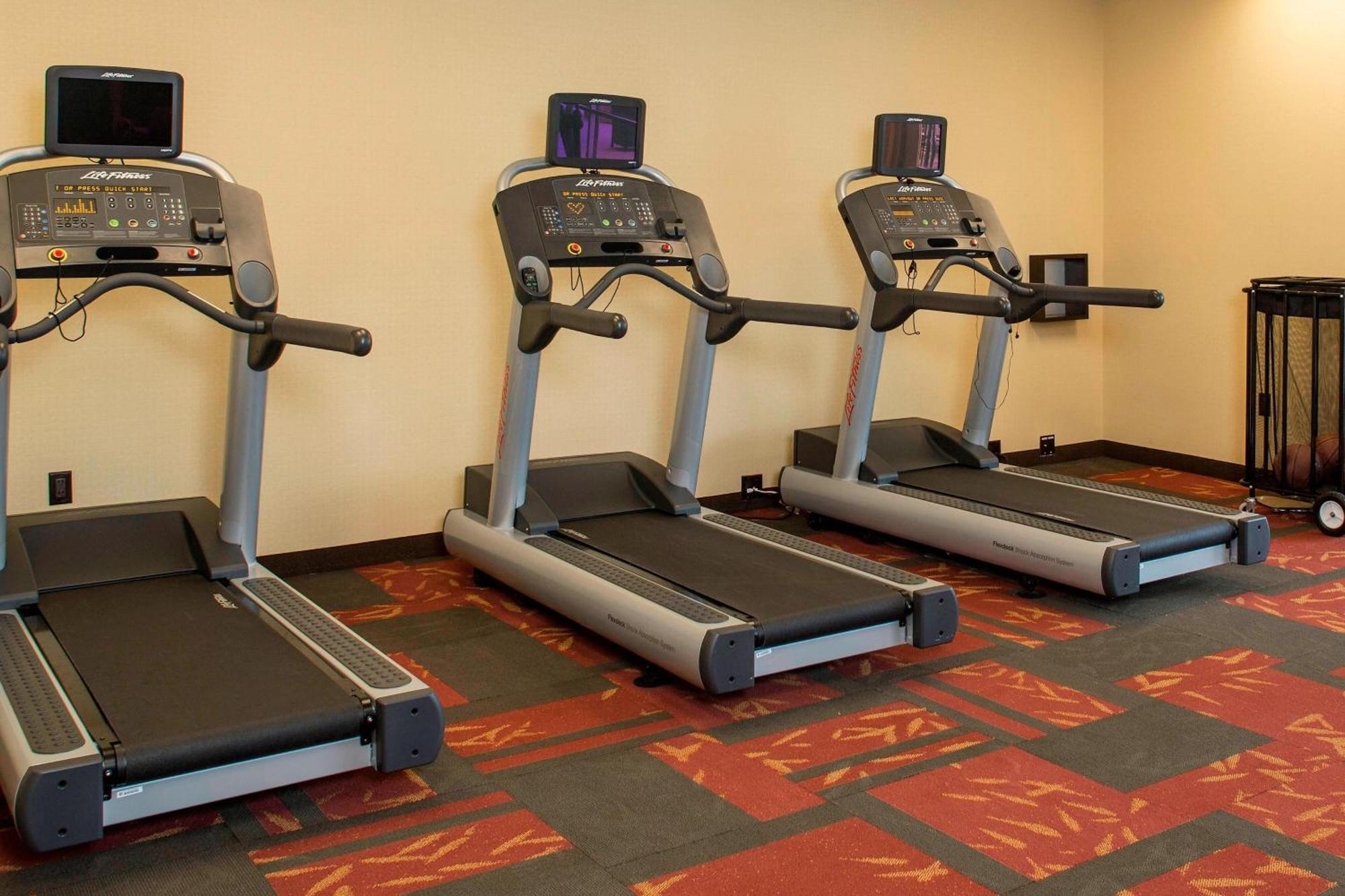 Courtyard By Marriott Dallas Midlothian At Midlothian Conference Center Bagian luar foto