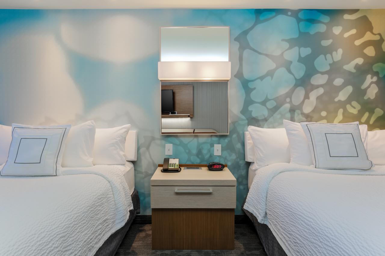 Courtyard By Marriott Dallas Midlothian At Midlothian Conference Center Bagian luar foto